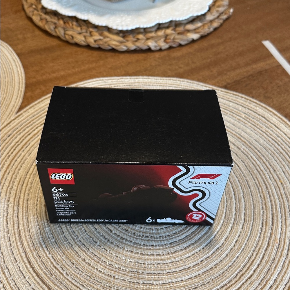 LEGO Formula Racing Car Collection - Picture 8 of 8